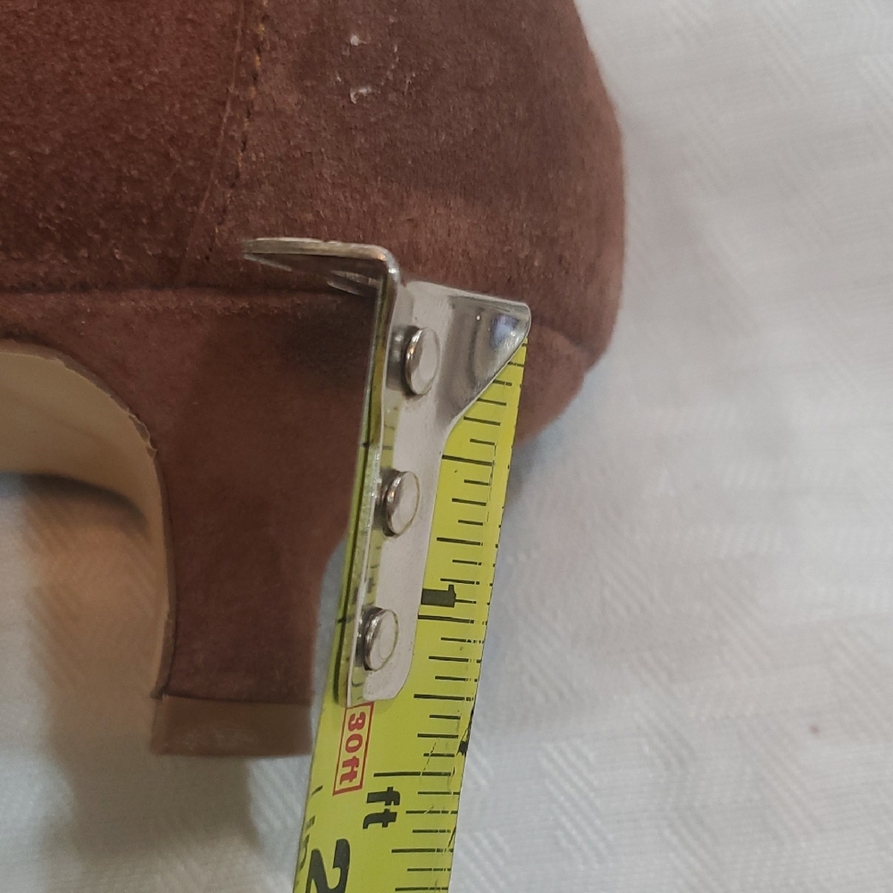 NEW Port News Stylish Brown Embellished Moccasins Kitten Heel - Picture 6 of 13